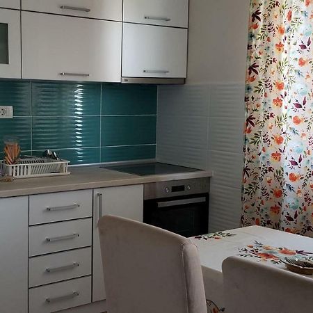 Apartmani Suncokreti - Sunflower Apartments Bar Ngoại thất bức ảnh