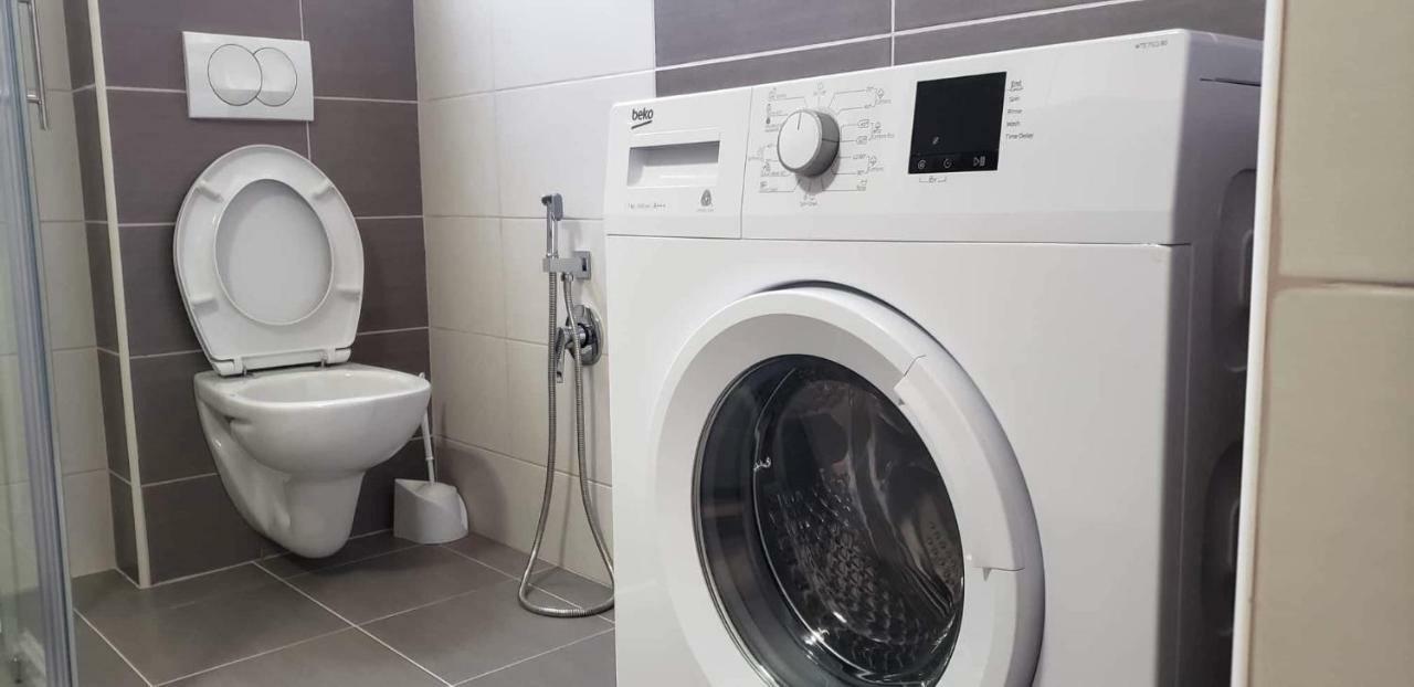 Apartmani Suncokreti - Sunflower Apartments Bar Ngoại thất bức ảnh
