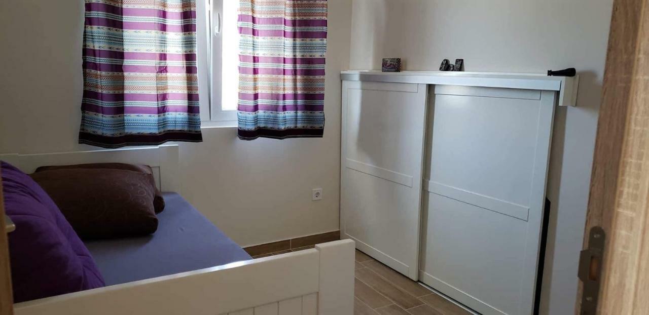 Apartmani Suncokreti - Sunflower Apartments Bar Ngoại thất bức ảnh