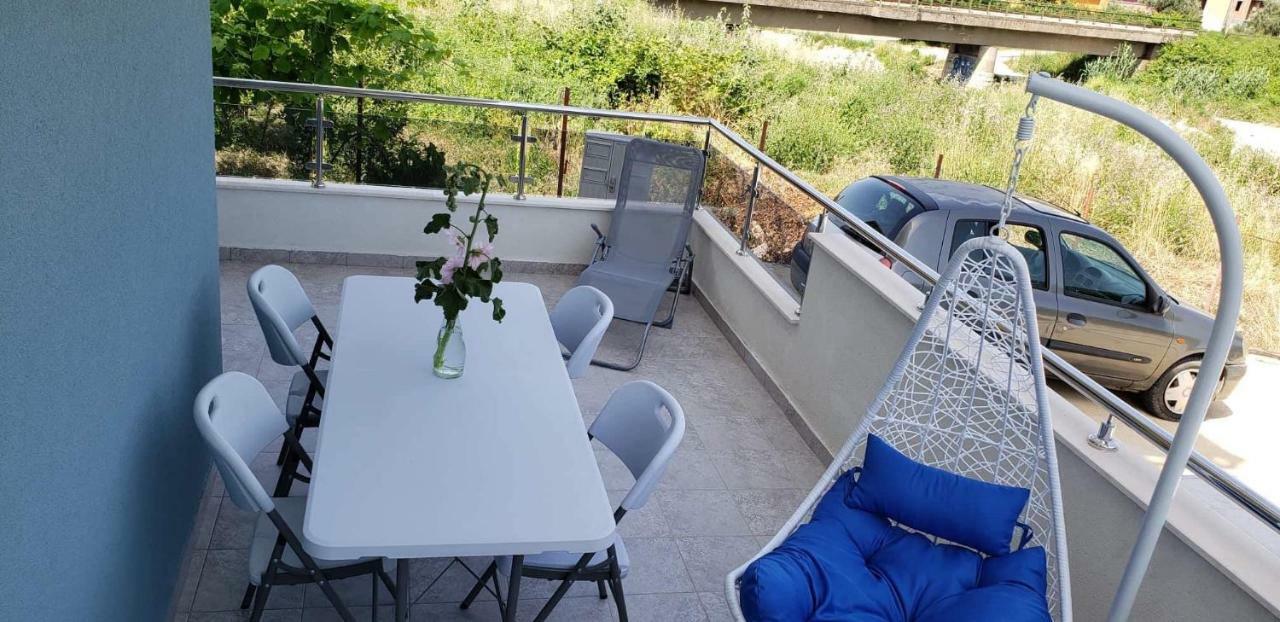 Apartmani Suncokreti - Sunflower Apartments Bar Ngoại thất bức ảnh