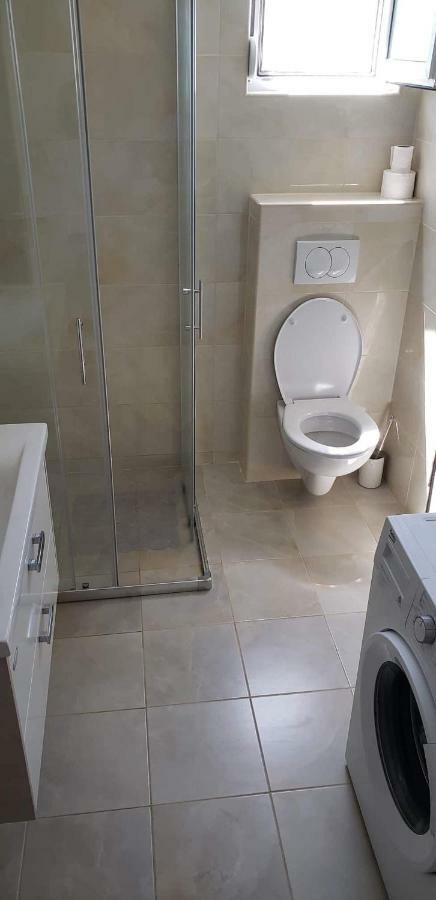 Apartmani Suncokreti - Sunflower Apartments Bar Ngoại thất bức ảnh